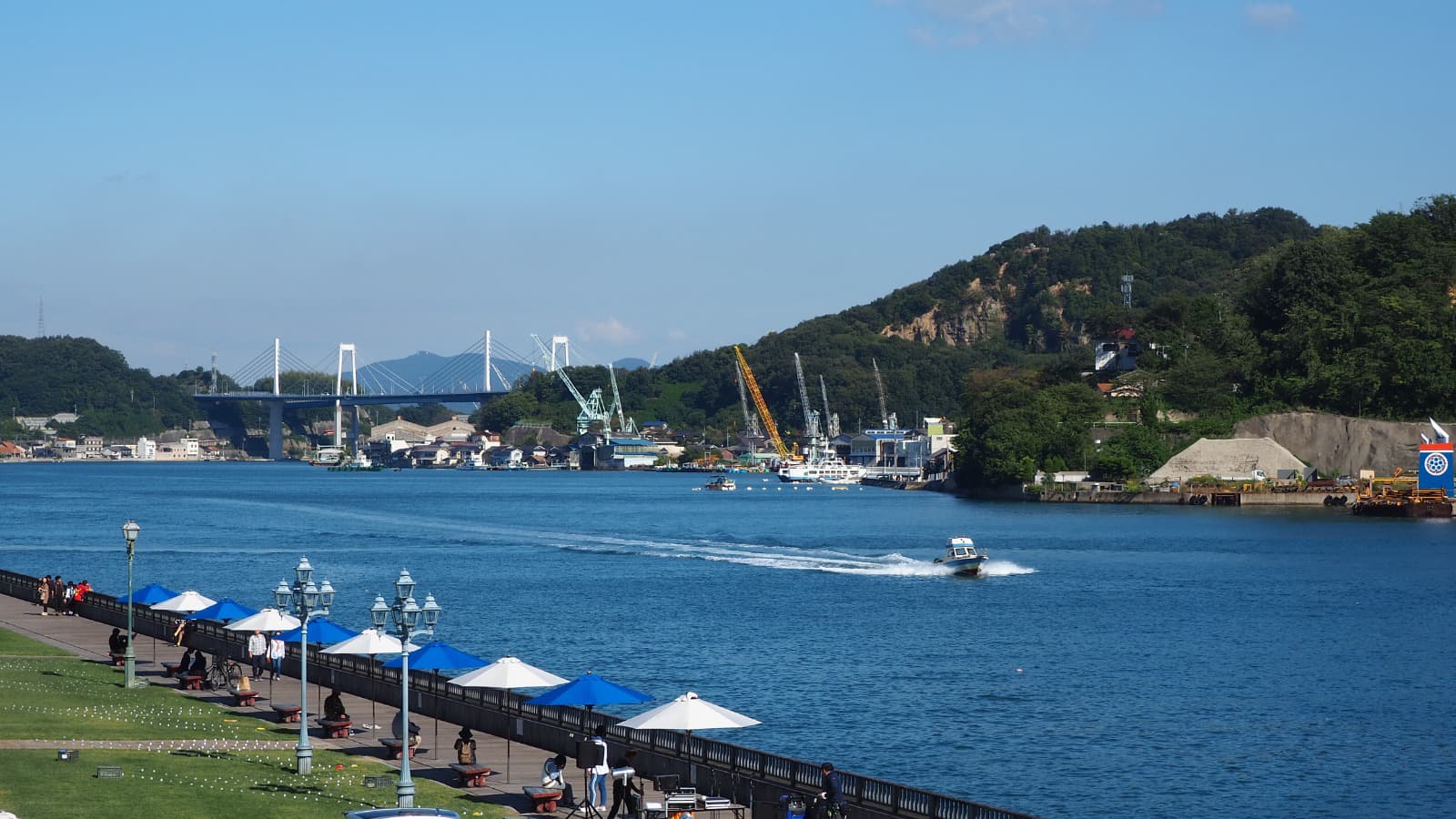 	At a hotel overlooking the Onomichi Channel Have a relaxing time