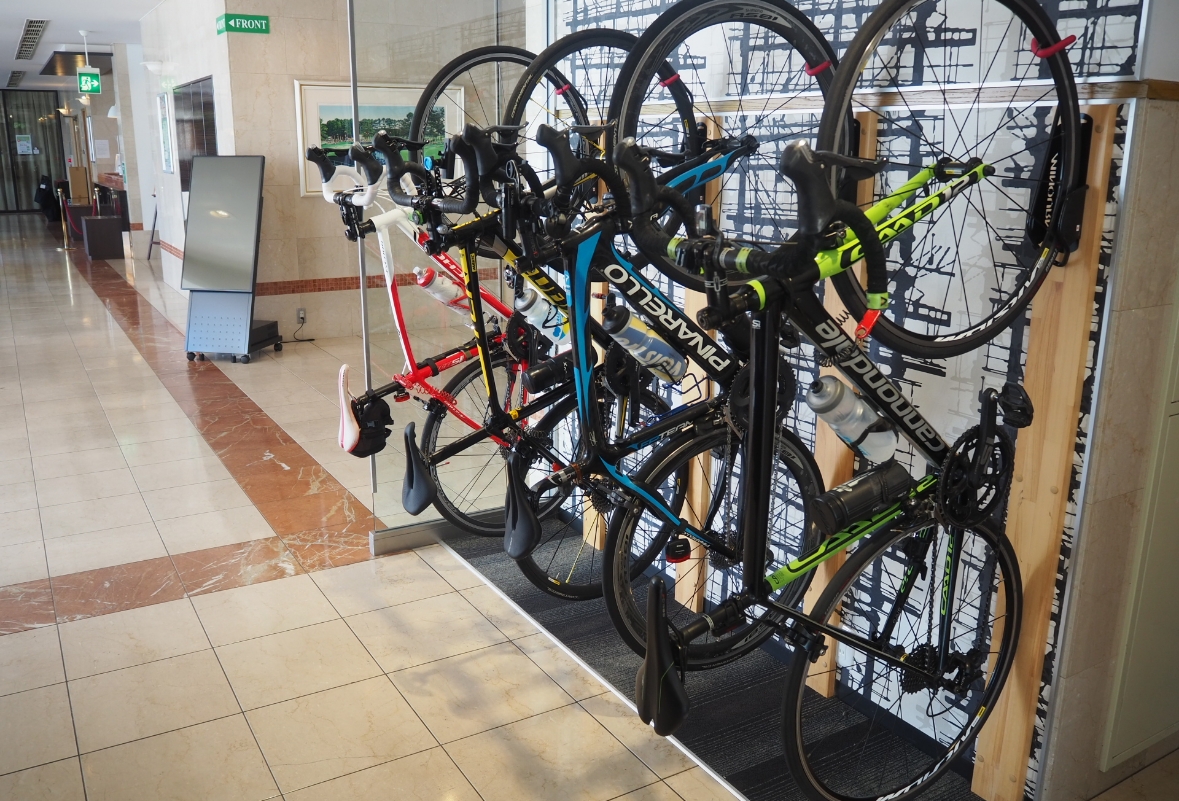 Cycling rack